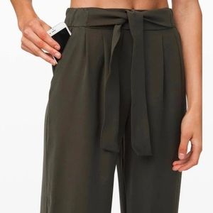 [lululemon] NWT Noir Pant